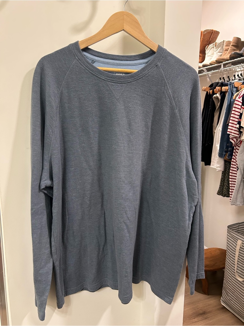 Eddie Bauer Men's Long-Sleeve Crewneck in Slate Blue Gray